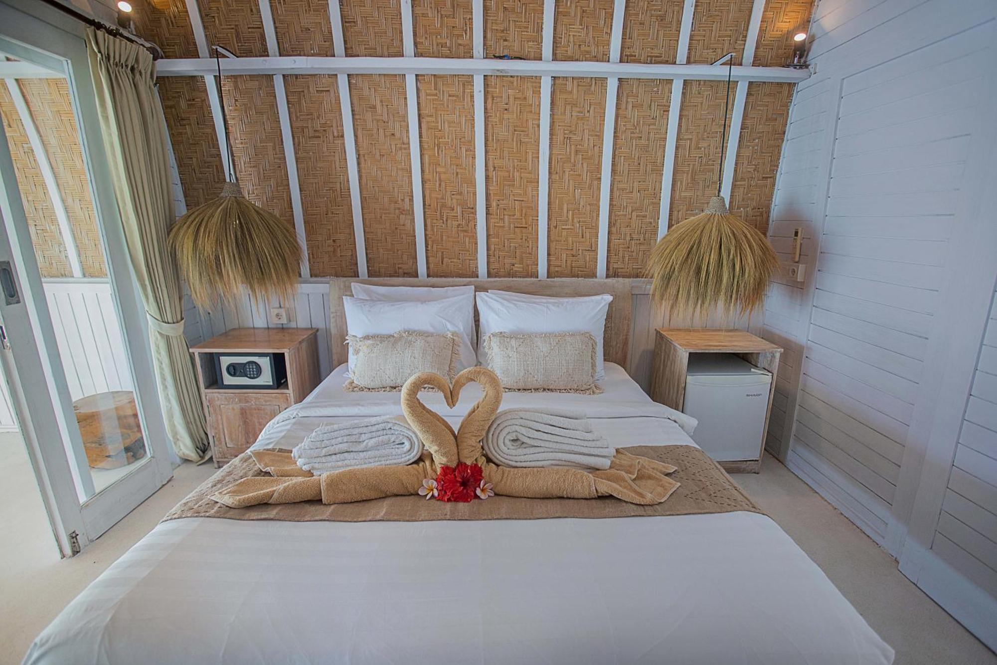 Aquavista Ceningan Hotel Lembongan Eksteriør billede